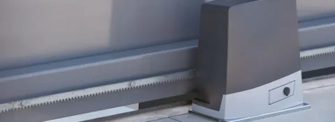مواتير الأبواب المنزلقة والجرارة (Sliding Gate Motors)