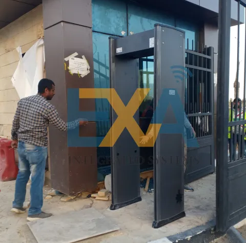 مشروع بوابة كاشف المعادن لمستشفى جامعة الجلالة من مشروعات إكسا