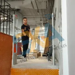 توريد وتركيب بوابات إنذار سرقة الملابس ونظام التاجات الأمنية للمحلات التجارية داخل مول بمدينتي